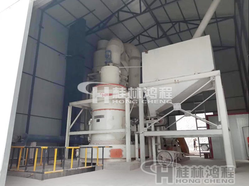 石灰石磨粉機(jī)設(shè)備350目時產(chǎn)20噸湖北 HC1700石灰石磨粉機(jī)設(shè)備350目時產(chǎn)20噸湖北客戶現(xiàn)場圖片